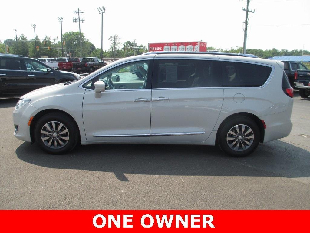 used 2019 Chrysler Pacifica car, priced at $17,995