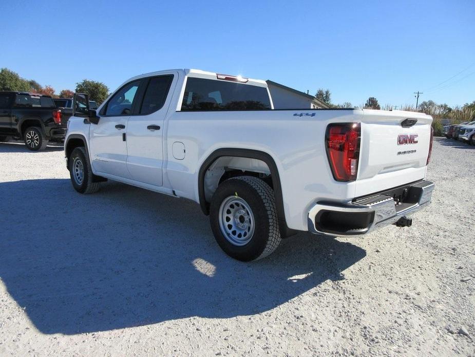 new 2025 GMC Sierra 1500 car, priced at $45,180