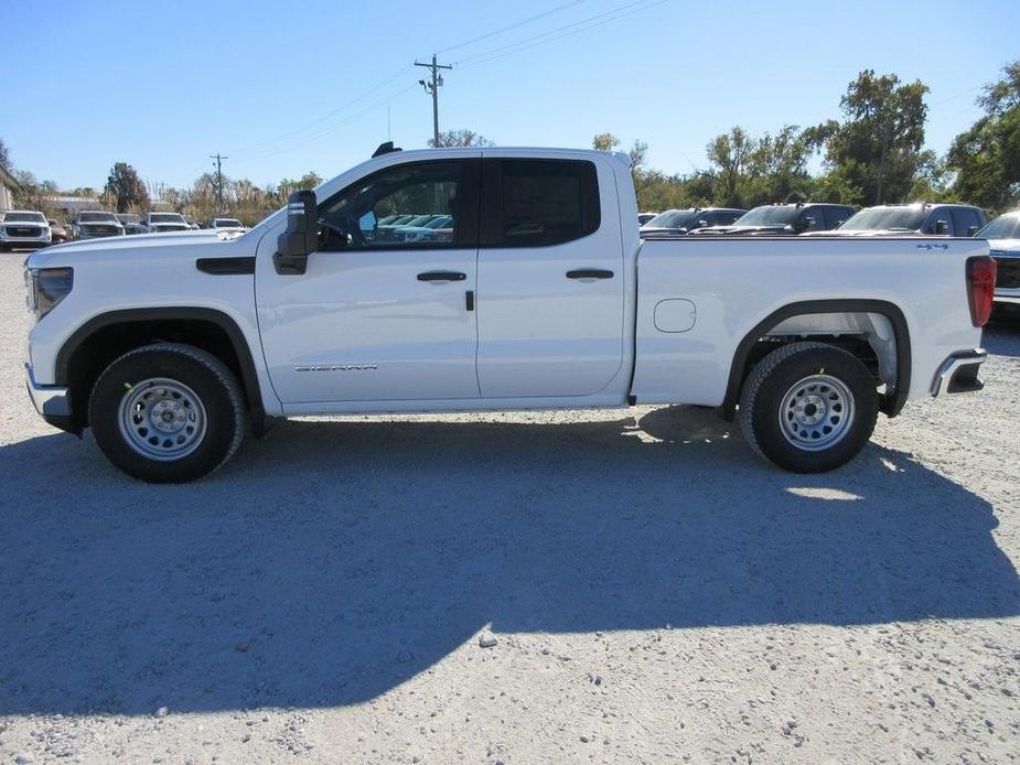 new 2025 GMC Sierra 1500 car, priced at $45,180