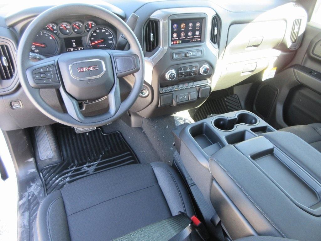 new 2025 GMC Sierra 1500 car, priced at $39,113