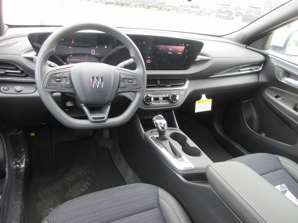 new 2025 Buick Envista car, priced at $24,396