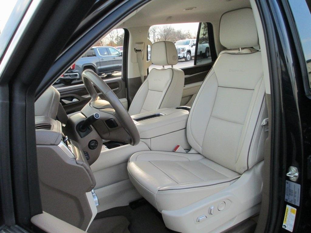 used 2022 GMC Yukon car, priced at $51,995