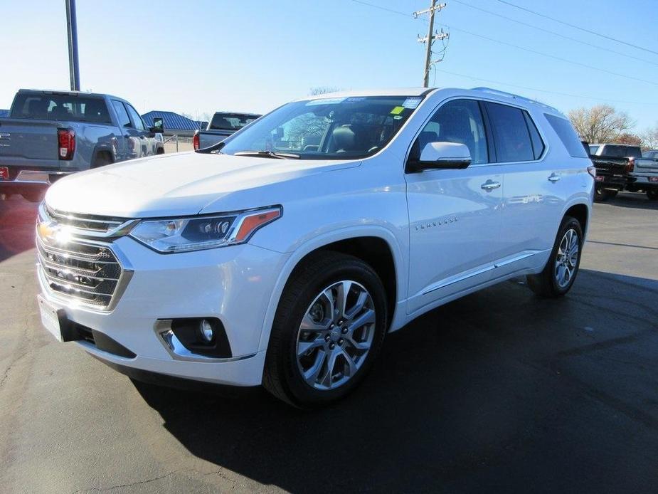 used 2021 Chevrolet Traverse car, priced at $33,495