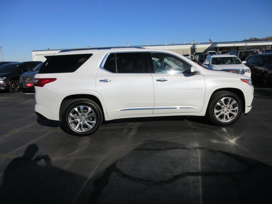 used 2021 Chevrolet Traverse car, priced at $33,495