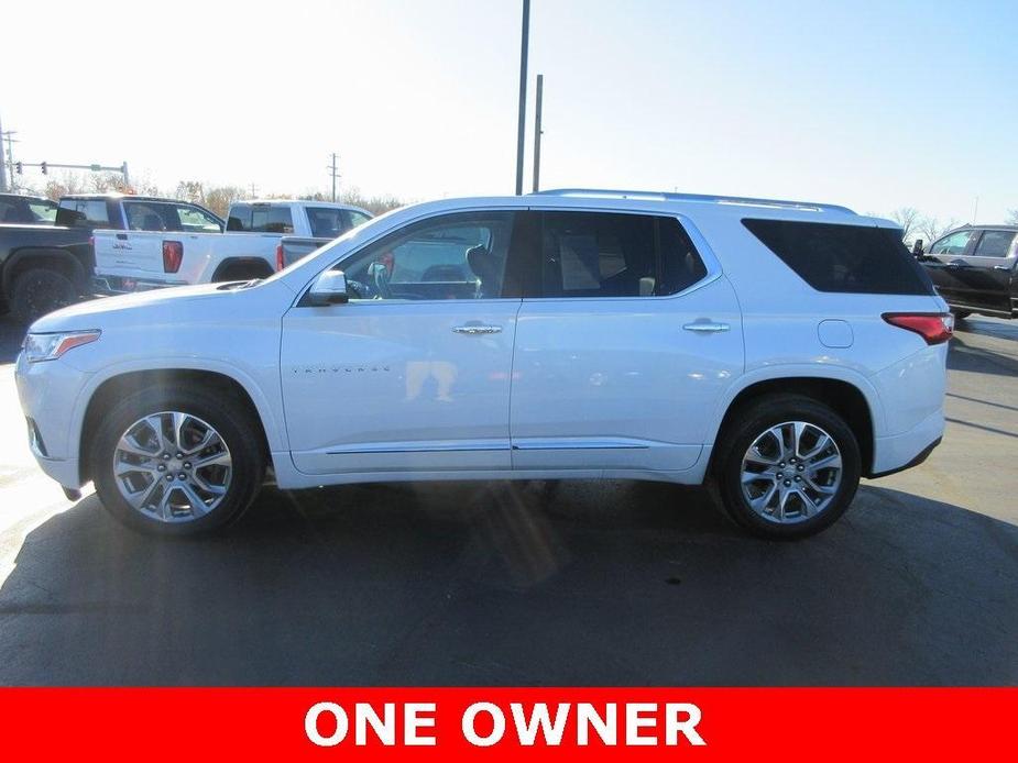 used 2021 Chevrolet Traverse car, priced at $33,495