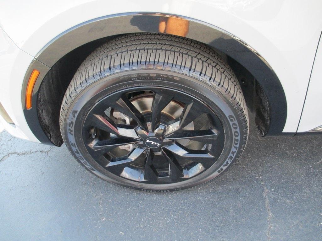 used 2023 Kia Sorento car, priced at $21,995