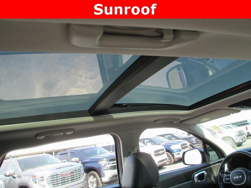 used 2023 Kia Sorento car, priced at $21,995