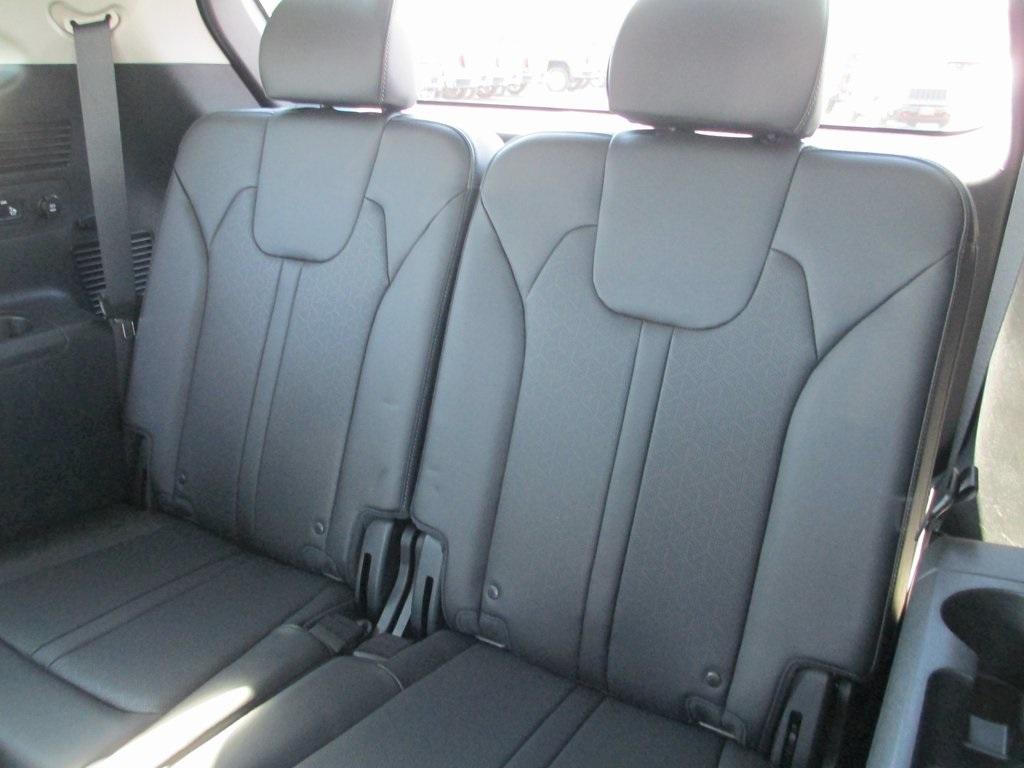 used 2023 Kia Sorento car, priced at $21,995