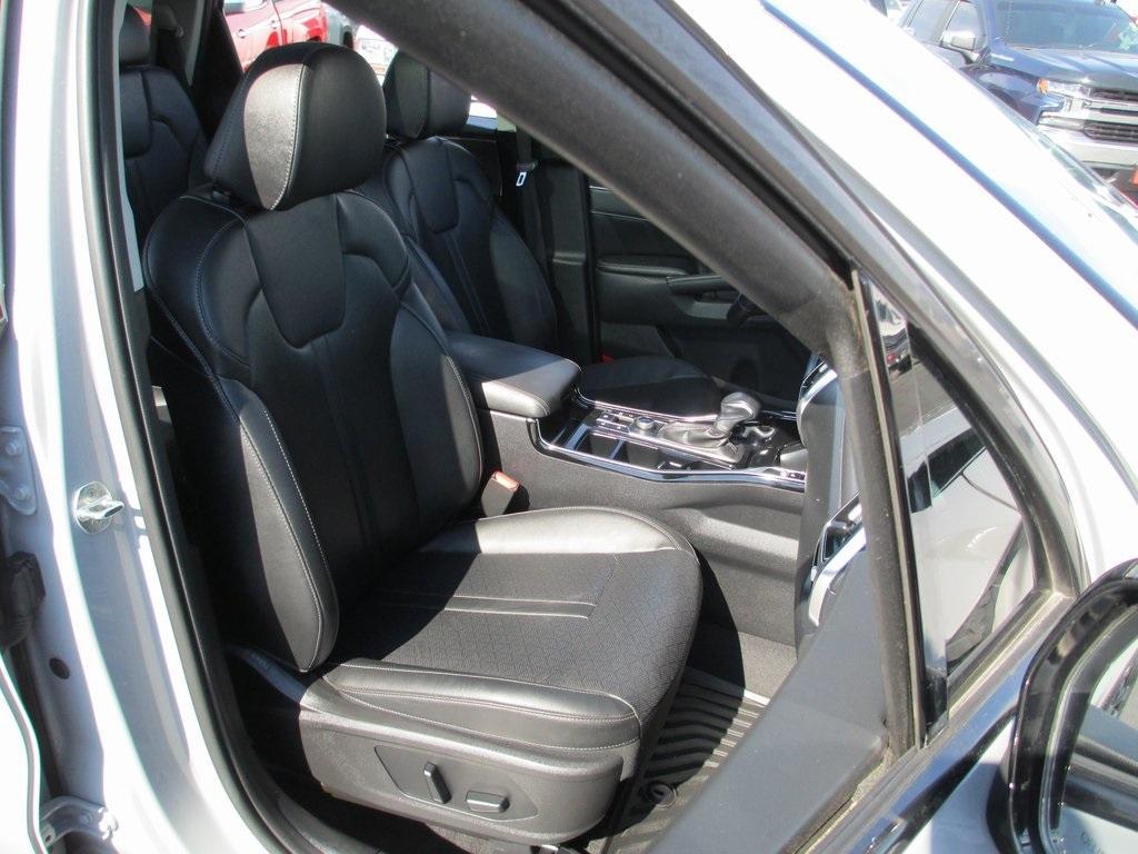 used 2023 Kia Sorento car, priced at $21,995