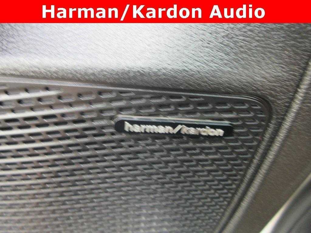 used 2021 Chrysler Pacifica Hybrid car, priced at $27,995