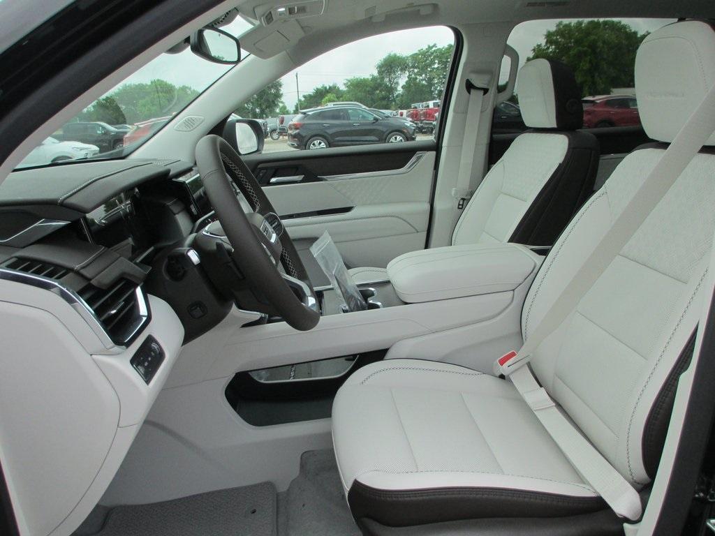 new 2025 GMC Acadia car, priced at $60,177