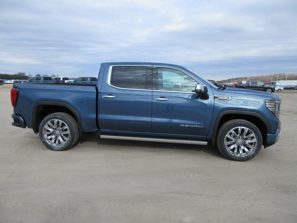 new 2025 GMC Sierra 1500 car, priced at $69,651