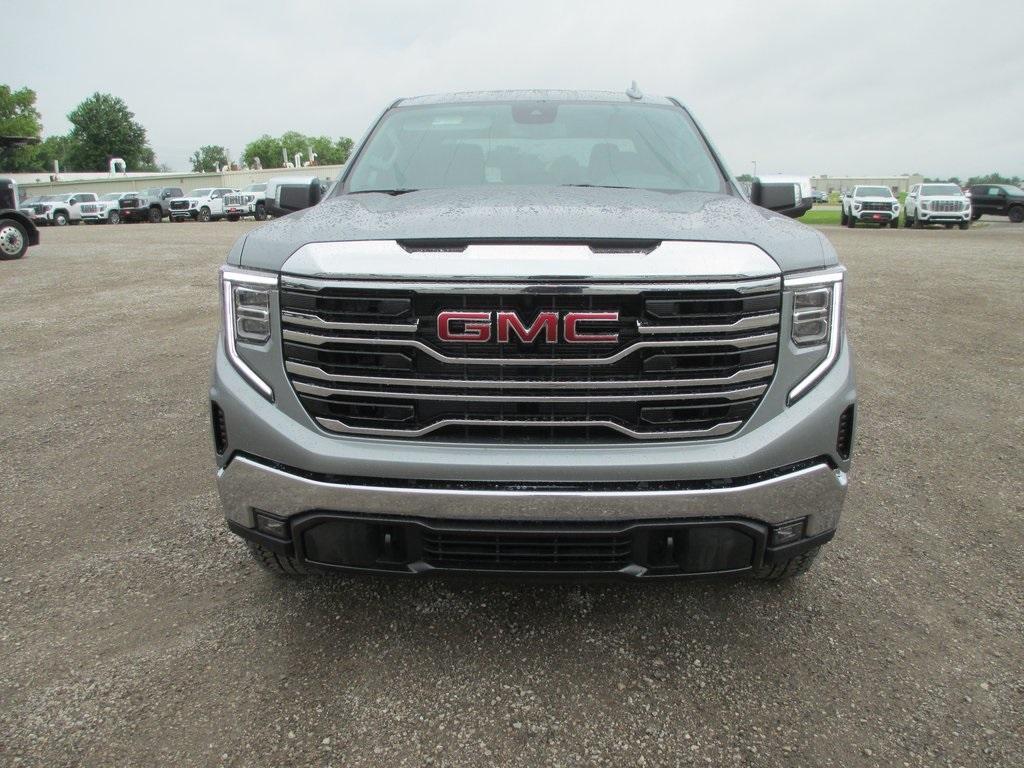 new 2025 GMC Sierra 1500 car, priced at $57,028