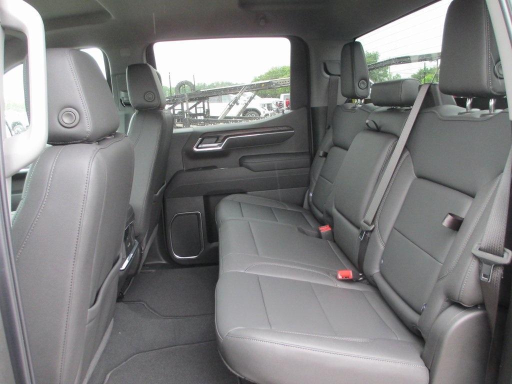 new 2025 GMC Sierra 1500 car, priced at $57,028