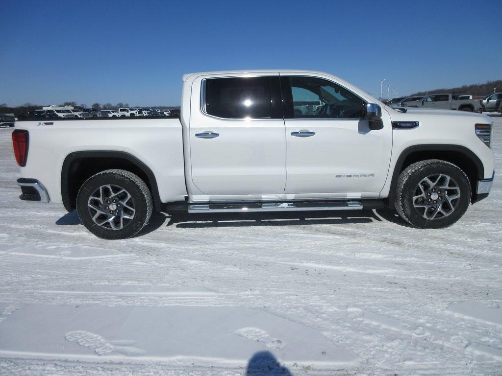 new 2025 GMC Sierra 1500 car, priced at $60,239