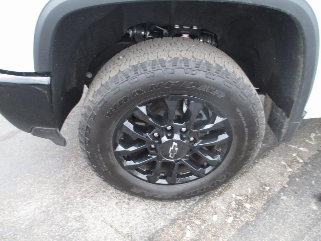 used 2025 Chevrolet Silverado 2500 car, priced at $60,995