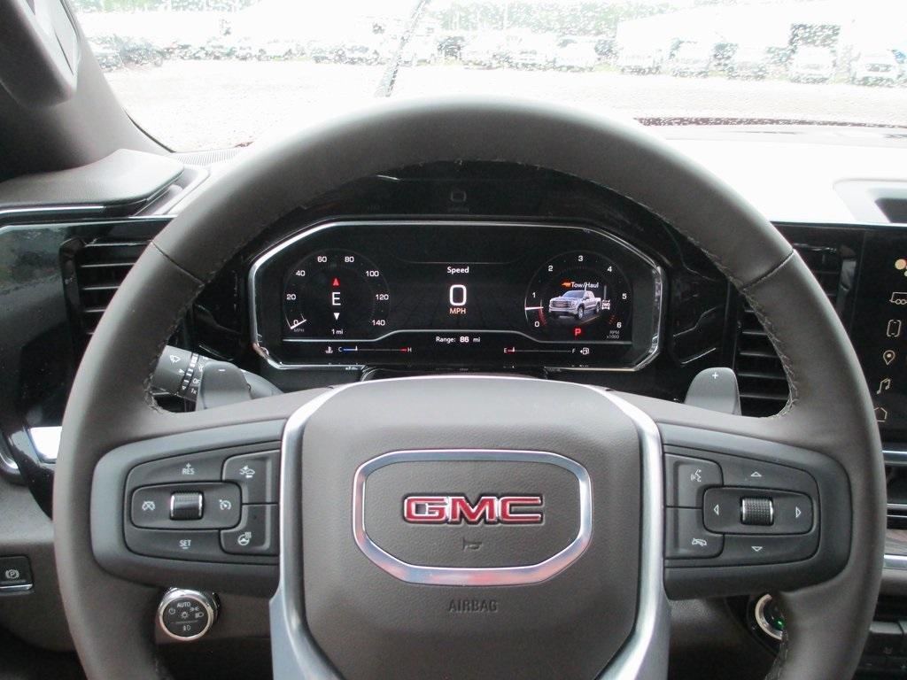 new 2025 GMC Sierra 1500 car, priced at $57,161