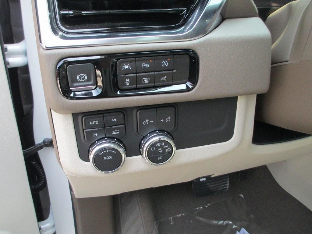 new 2025 GMC Yukon XL car, priced at $88,044