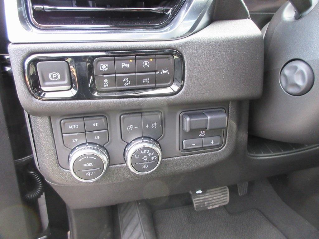 new 2025 GMC Yukon XL car, priced at $93,347