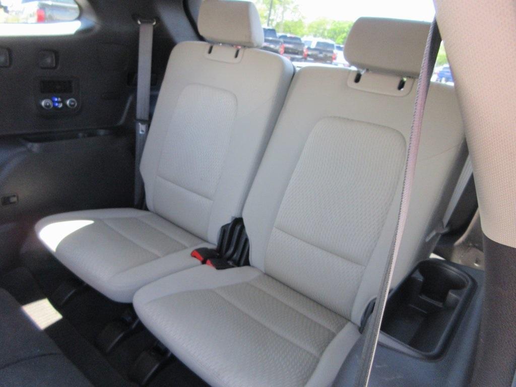 used 2014 Hyundai Santa Fe car, priced at $7,495
