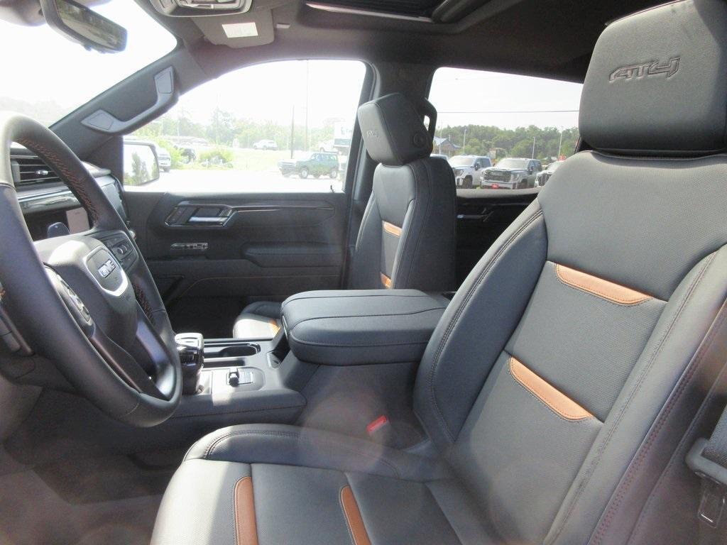 new 2025 GMC Sierra 1500 car, priced at $69,458