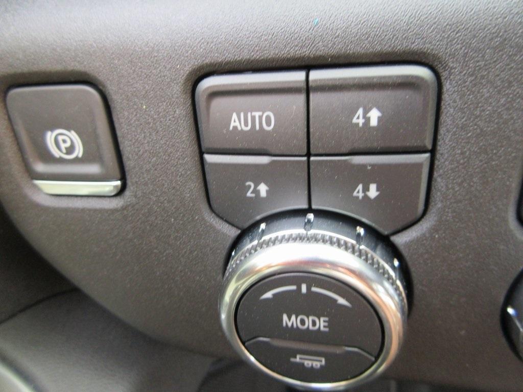 new 2025 GMC Sierra 1500 car, priced at $48,588