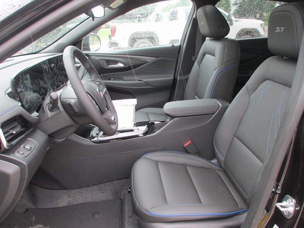 new 2025 Buick Envista car, priced at $28,272
