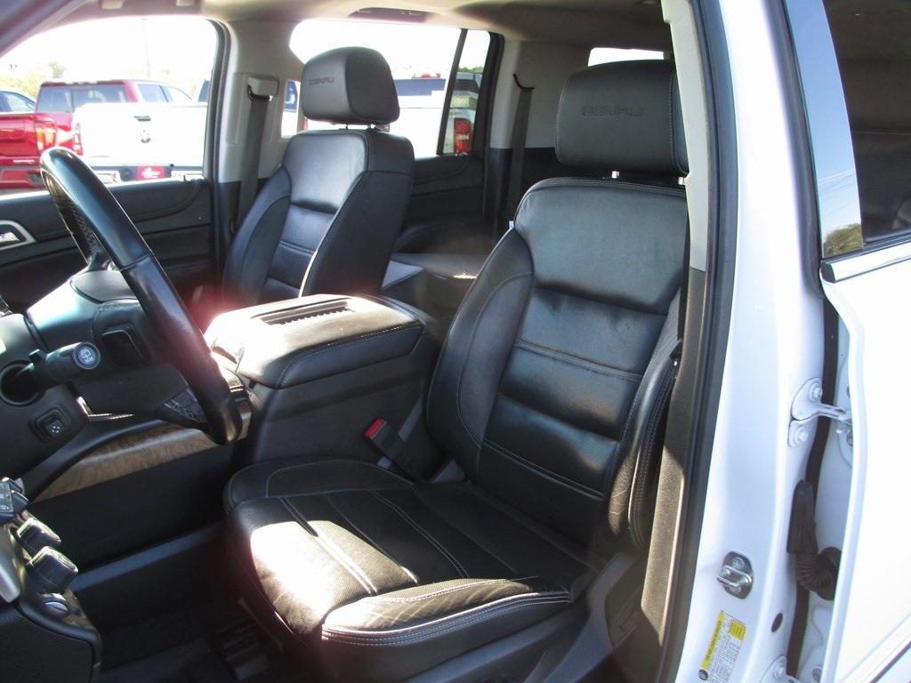 used 2019 GMC Yukon XL car, priced at $27,995