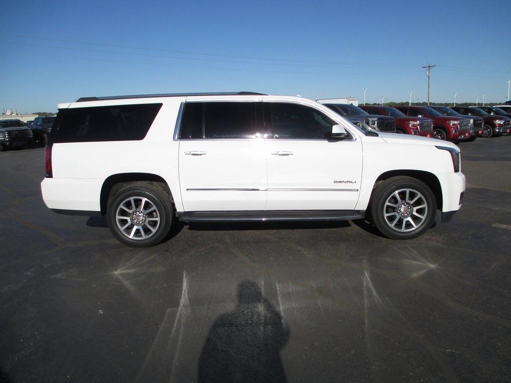 used 2019 GMC Yukon XL car, priced at $27,995