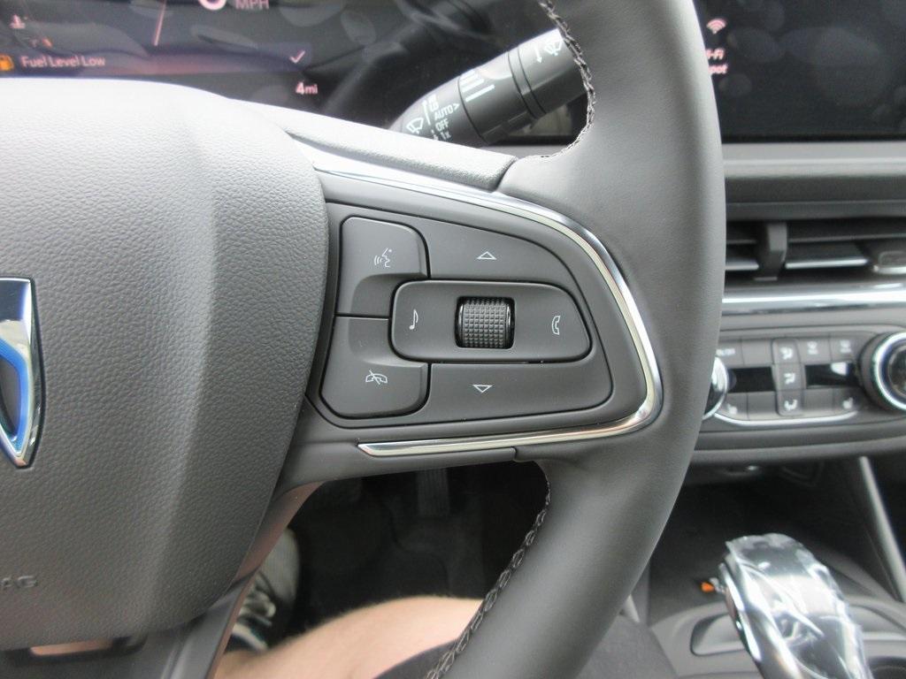 new 2025 Buick Envista car, priced at $26,861