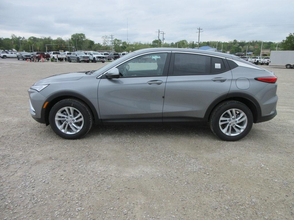 new 2025 Buick Envista car, priced at $26,861