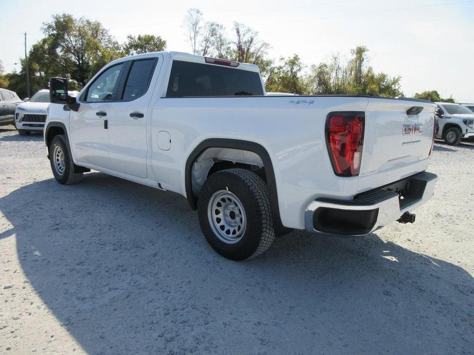 new 2025 GMC Sierra 1500 car, priced at $45,180