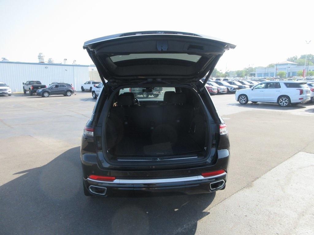 used 2022 Jeep Grand Cherokee car, priced at $40,995