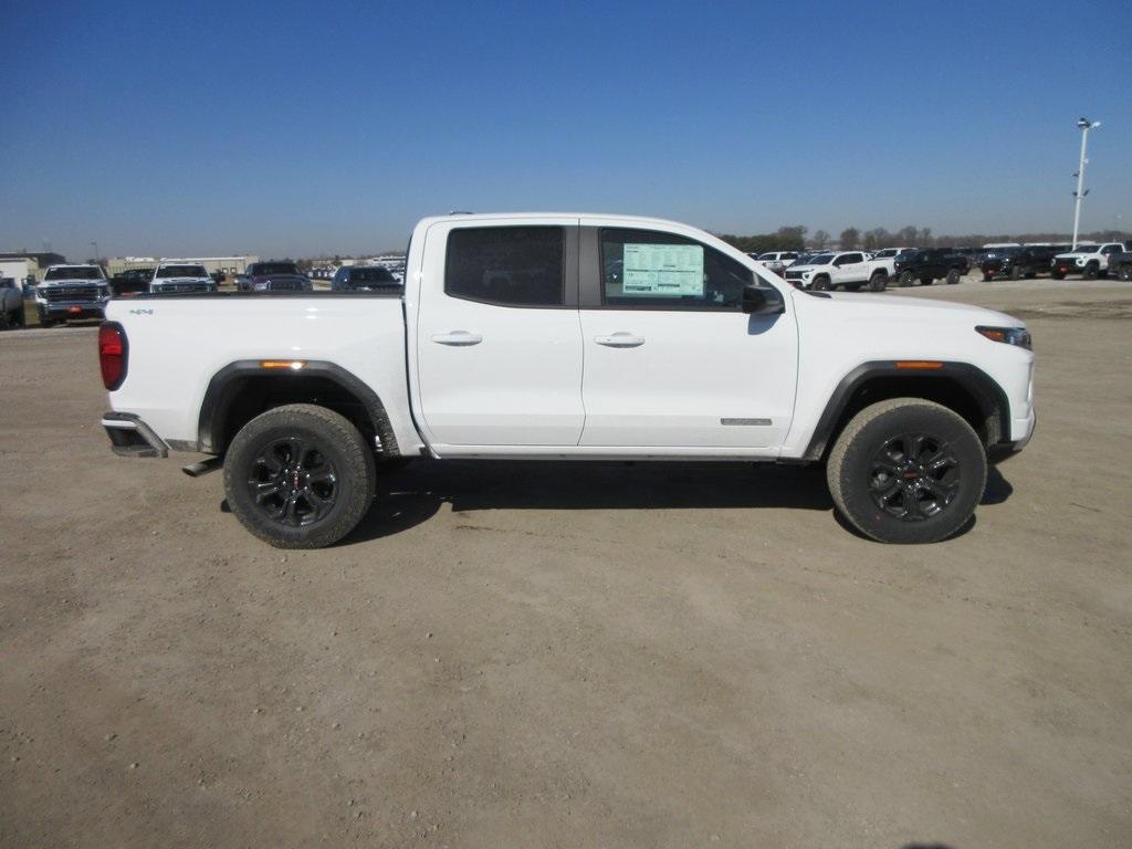 new 2025 GMC Canyon car, priced at $40,982