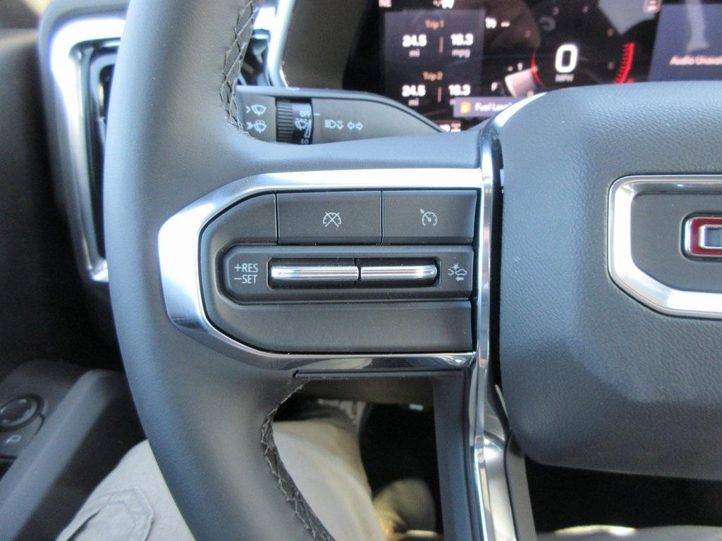 new 2025 GMC Canyon car, priced at $40,982