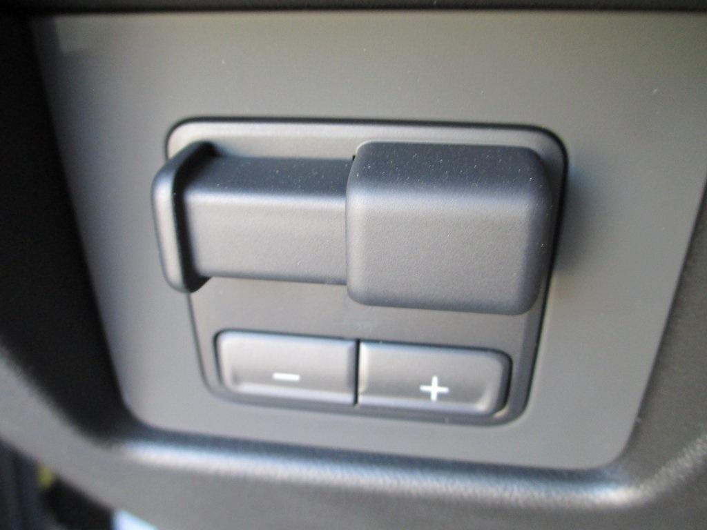 new 2025 GMC Canyon car, priced at $36,770