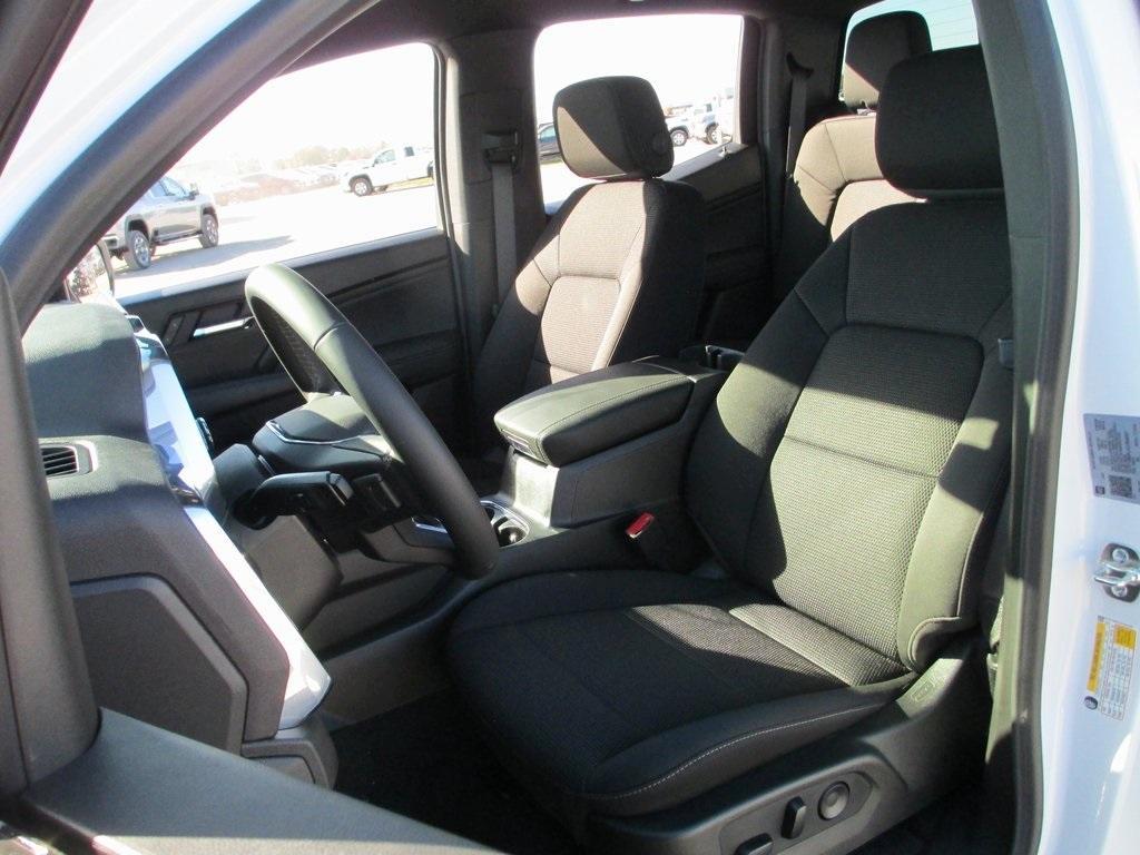 new 2025 GMC Canyon car, priced at $36,770