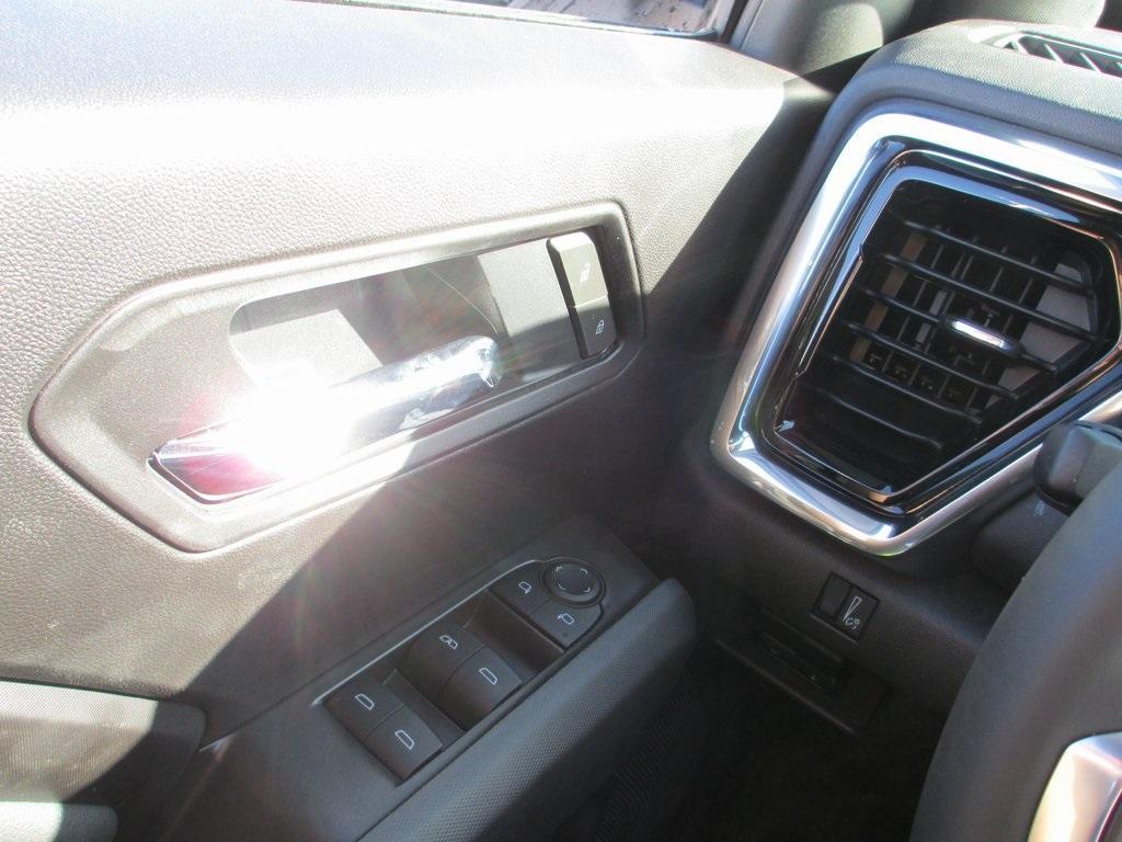 new 2025 GMC Canyon car, priced at $36,770