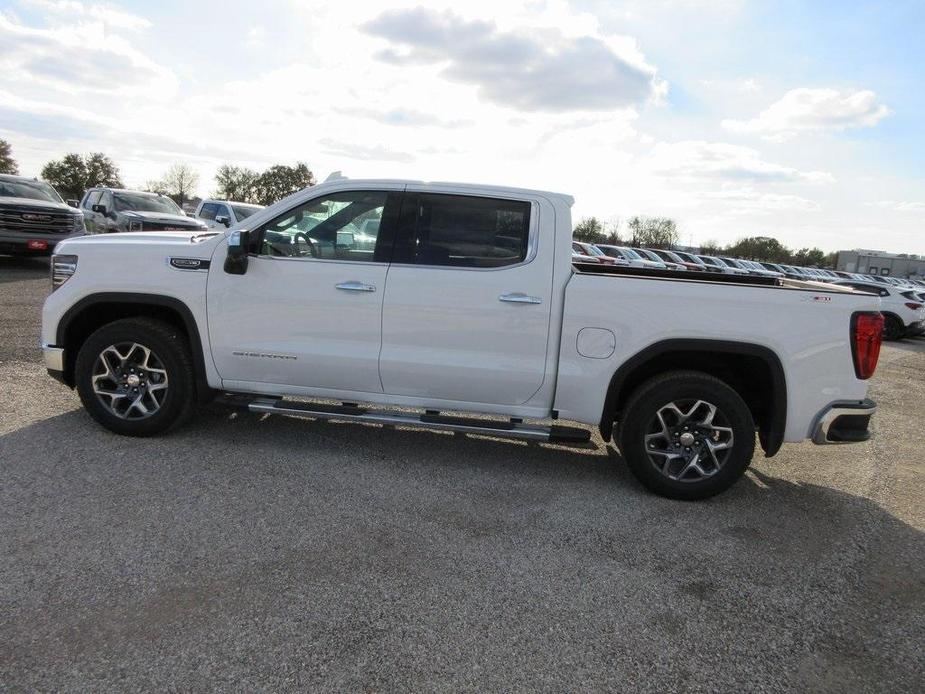 new 2025 GMC Sierra 1500 car, priced at $60,702