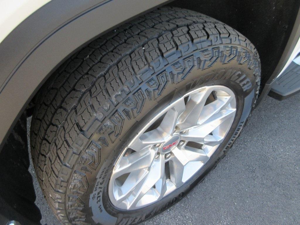 used 2021 GMC Sierra 1500 car, priced at $35,995