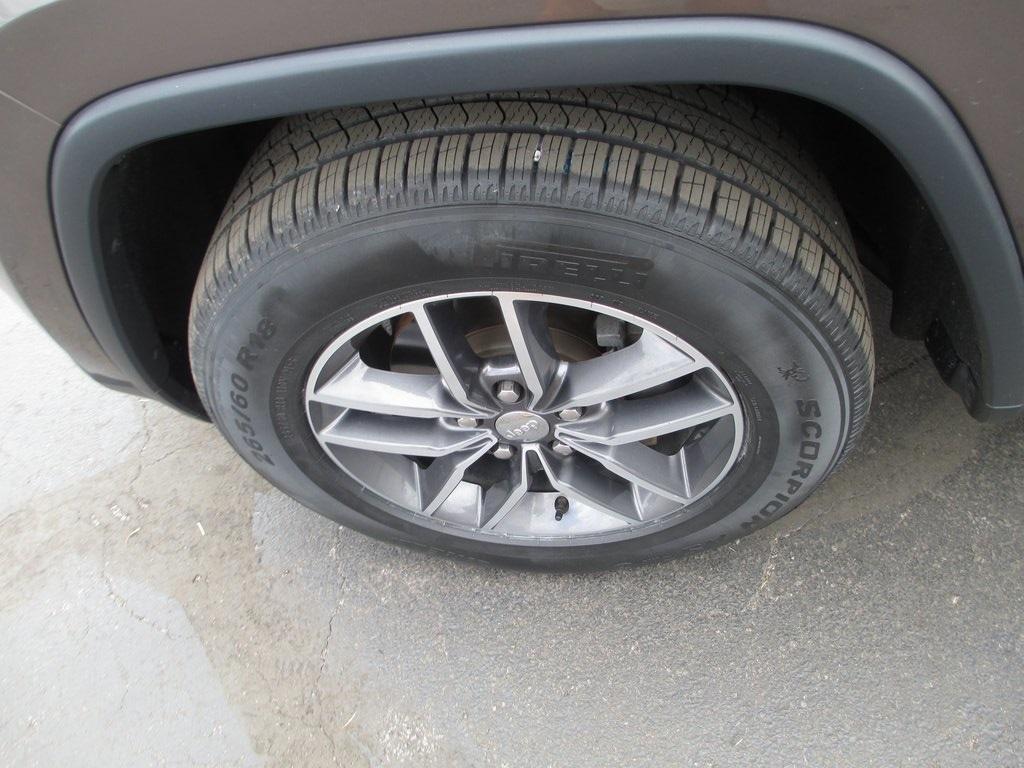 used 2018 Jeep Grand Cherokee car, priced at $15,995