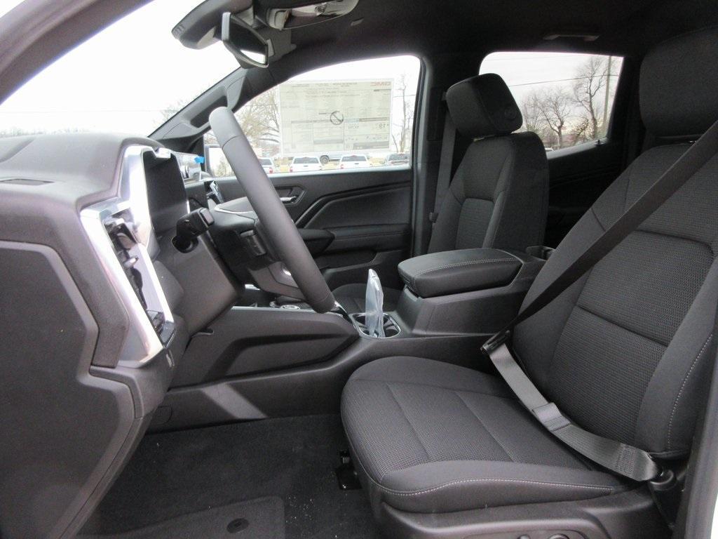 new 2025 GMC Canyon car, priced at $43,320
