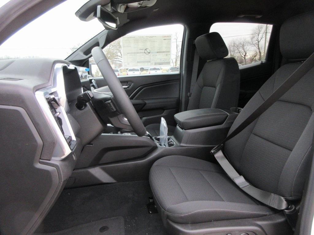 new 2025 GMC Canyon car, priced at $43,320