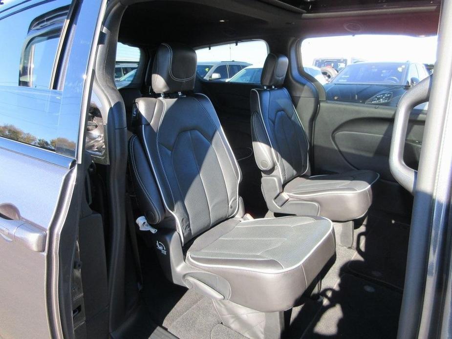 used 2023 Chrysler Pacifica car, priced at $39,995