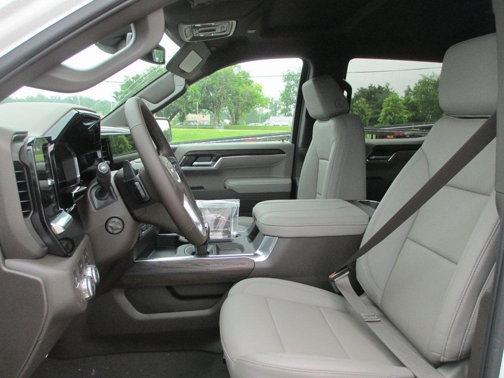 new 2025 GMC Sierra 1500 car, priced at $57,355