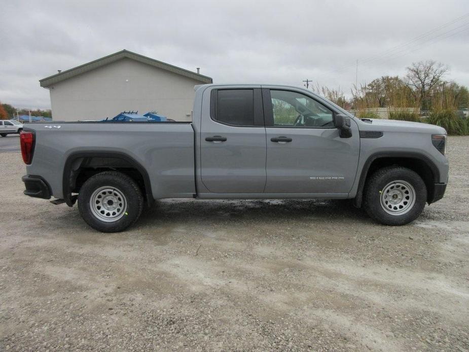 new 2025 GMC Sierra 1500 car, priced at $45,941