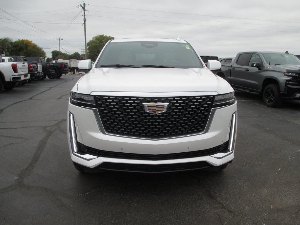 used 2022 Cadillac Escalade ESV car, priced at $56,995