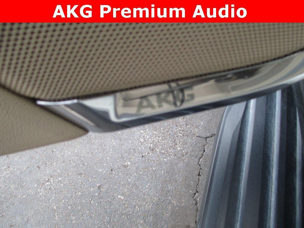 used 2022 Cadillac Escalade ESV car, priced at $56,995