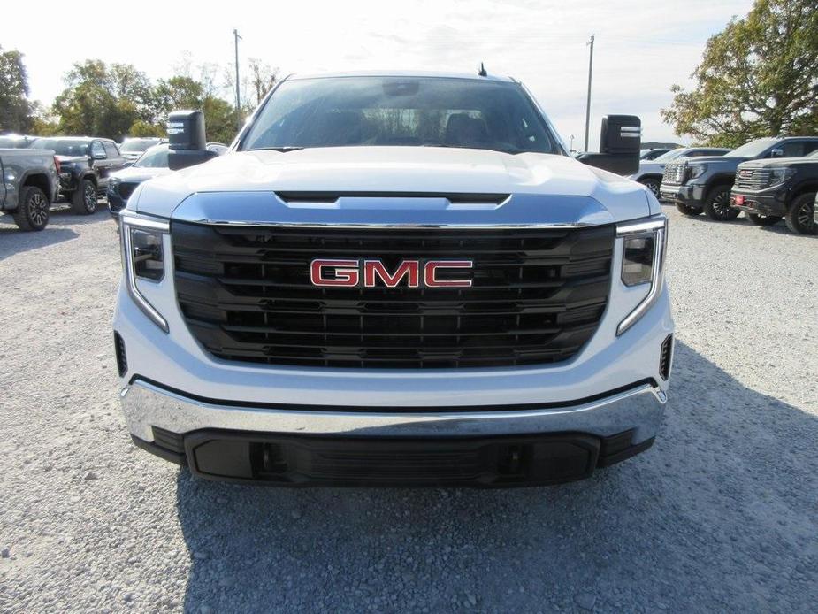 new 2025 GMC Sierra 1500 car, priced at $47,136