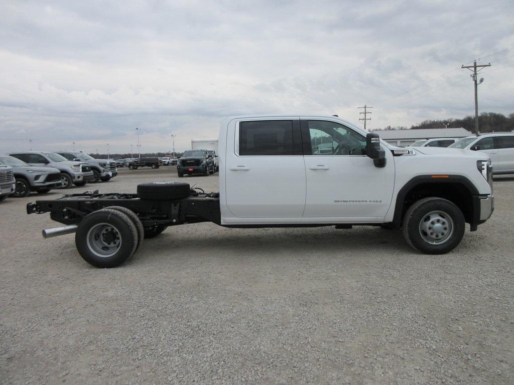 new 2025 GMC Sierra 3500 car, priced at $72,645